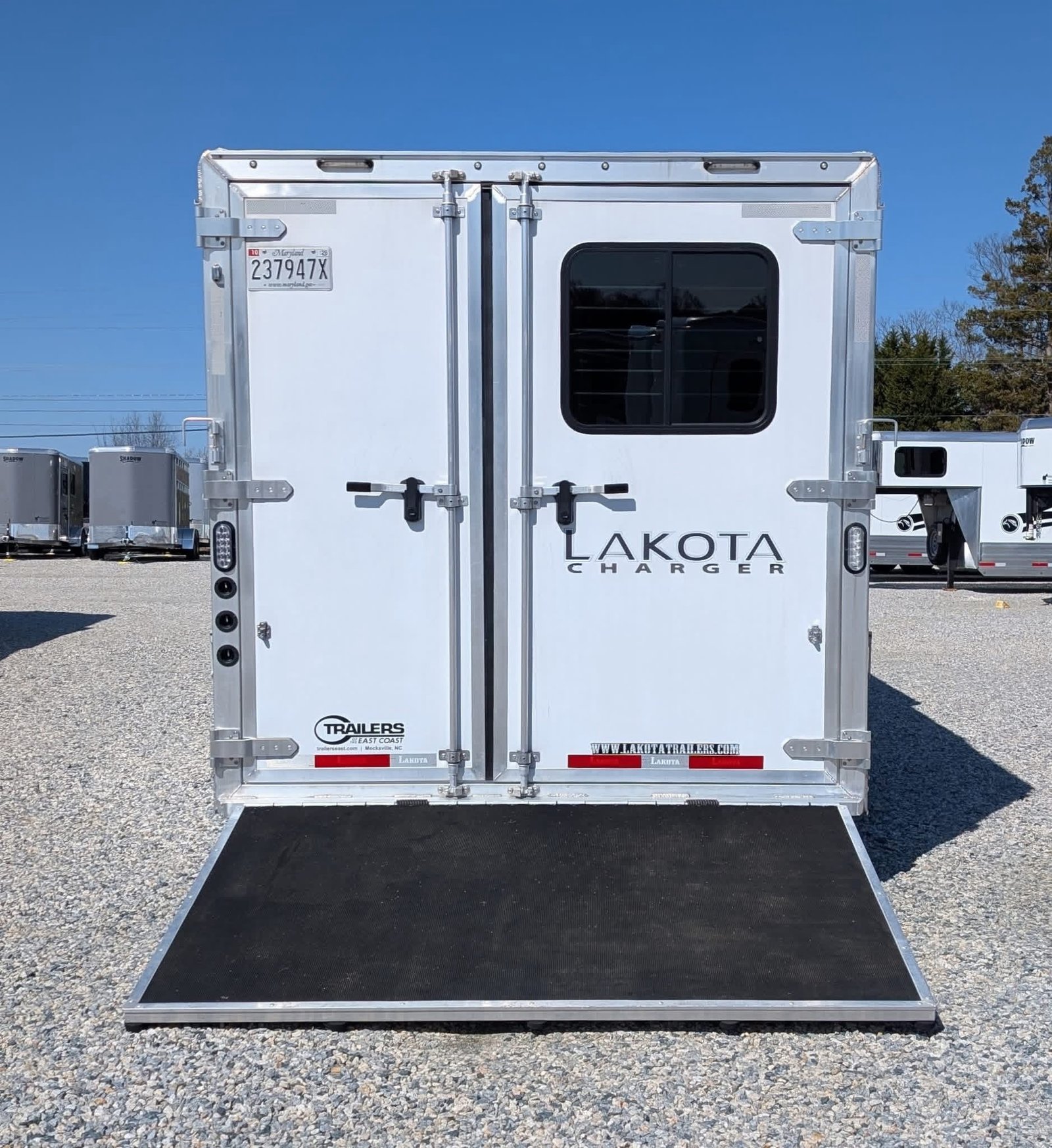 BARELY USED 2022 Lakota Charger 3H-9LQ in EXCELLENT condition - Image 13