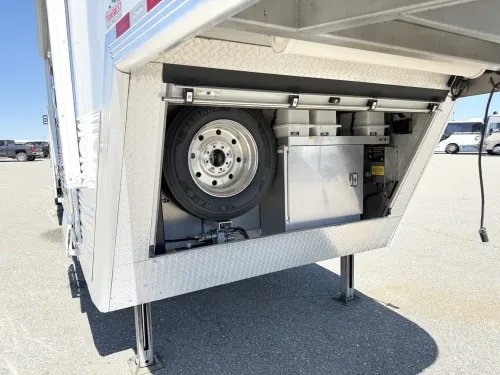 2017 Cimarron Norstar 4HLQ LQ - Image 3